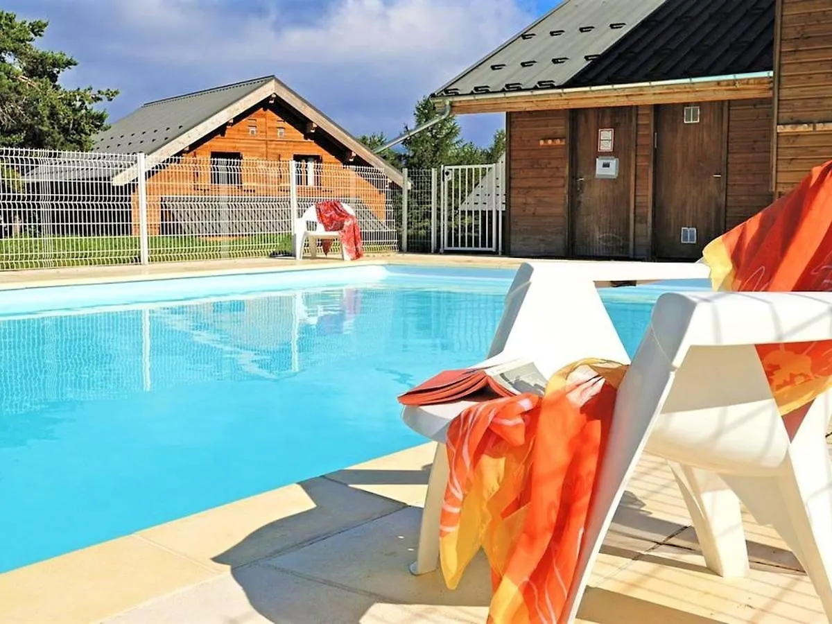 Chalet Mitoyen 3 Pieces, 8 Pers. Avec Terrasse Et Parking A La Joue Du Loup - Fr-1-504-641 Saint-Étienne-en-Dévoluy 0*,  Frankrig