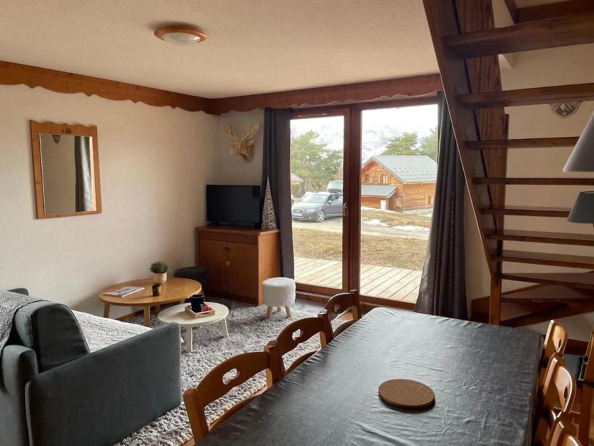 Chalet Mitoyen 3 Pieces, 8 Pers. Avec Terrasse Et Parking A La Joue Du Loup - Fr-1-504-641 Saint-Étienne-en-Dévoluy